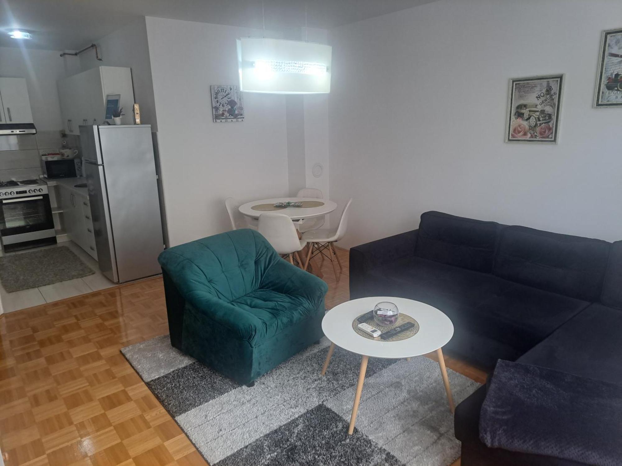 Apartman Carica Visoko Luaran gambar